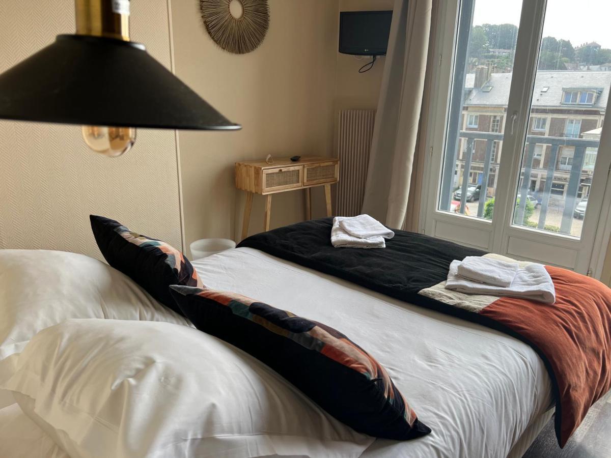 Boutique Hotel La Maison Des Galets Sur Le Front De Mer 생발레리앙코 외부 사진